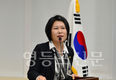 대형 프랜차이즈 푸드트럭의 공공영업지 진출 막는다