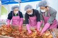 최호권 영등포구청장, ‘사랑의 김장 담그기’ 동참