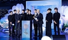 그룹 세븐틴, 마마 어워즈서 2년 연속 대상…빅뱅 재결합 무대 눈길